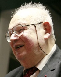 Benoît Mandelbrot