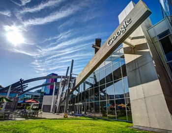 Googleplex in Mountain View, Ca. photo: www.flickr.com/photos/rjshade/9620364726, https://creativecommons.org/licenses/by/2.0/