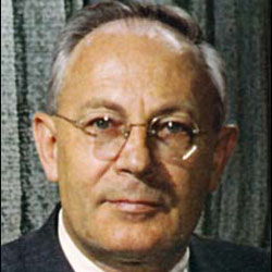 Helmut Hoelzer